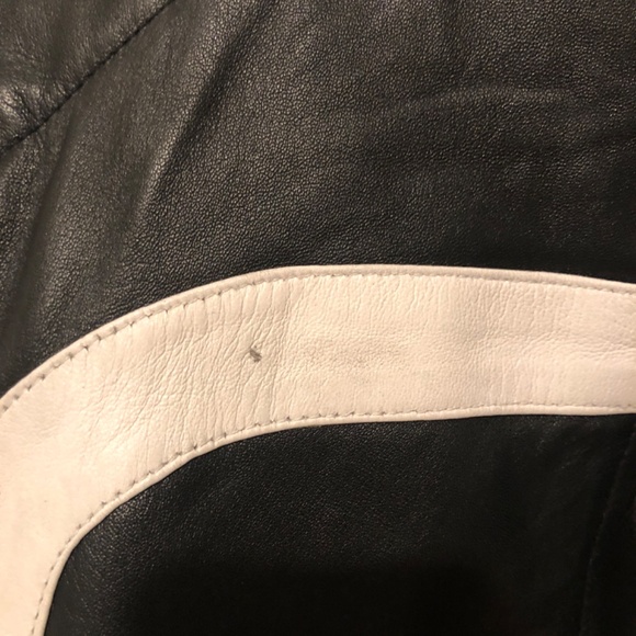 Vintage Leather Motorcycle Women’s Jacket - Picture 3 of 9